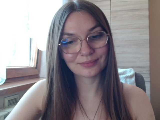 Ellyxcute live cam on BongaCams