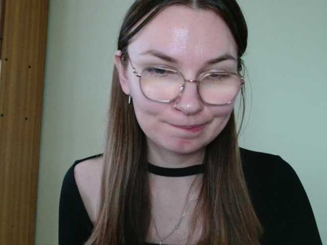 Ellyxcute live cam on BongaCams