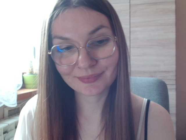 Ellyxcute live cam on BongaCams