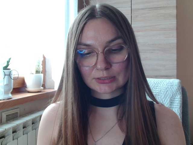 Ellyxcute live cam on BongaCams