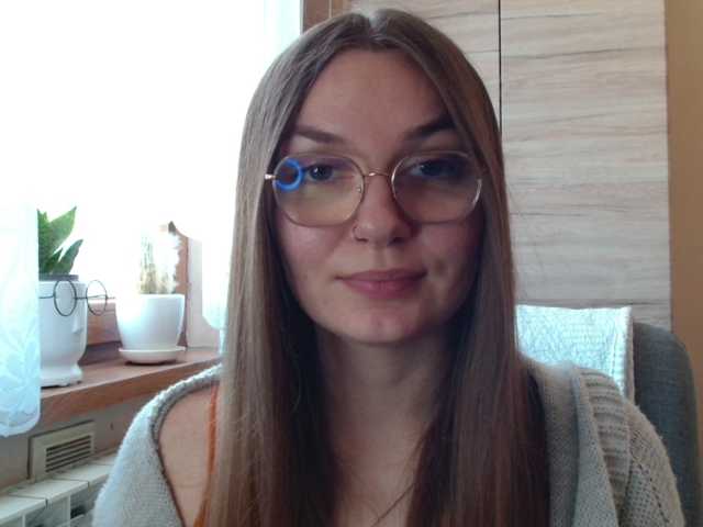 Ellyxcute live cam on BongaCams