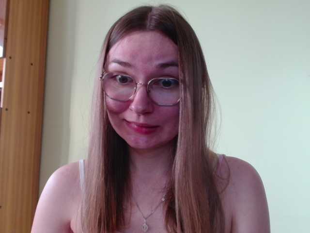 Ellyxcute live cam on BongaCams