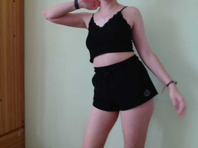 Ellyxcute live cam preview