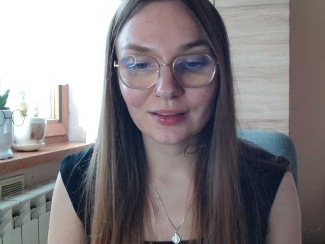 Ellyxcute live cam on BongaCams
