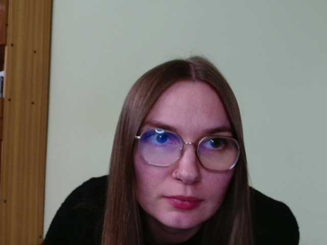 Ellyxcute live cam on BongaCams