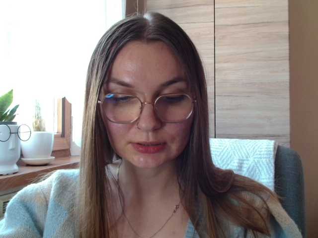 Ellyxcute — live female cam