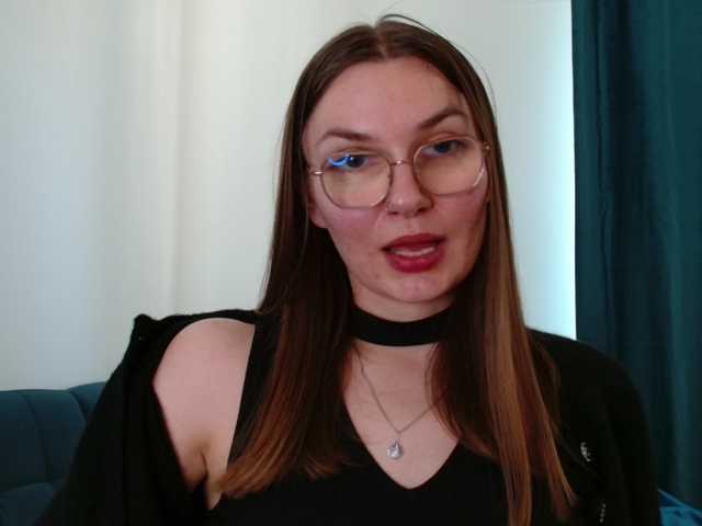 Ellyxcute live cam on BongaCams
