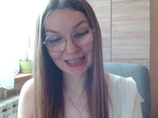 Ellyxcute live cam on BongaCams