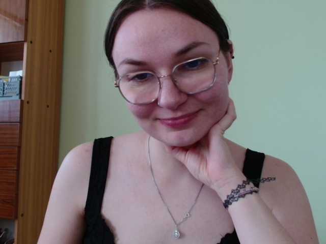 Ellyxcute live cam on BongaCams