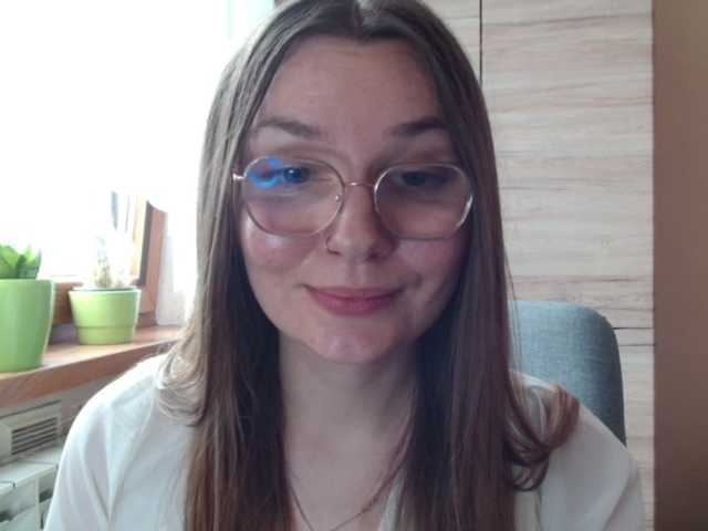 Ellyxcute live cam on BongaCams