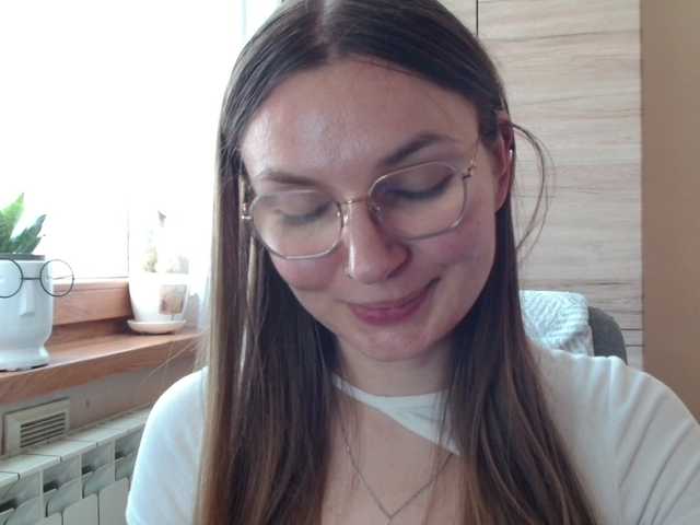 Ellyxcute live cam on BongaCams