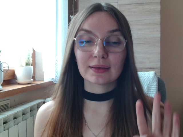 Ellyxcute live cam on BongaCams
