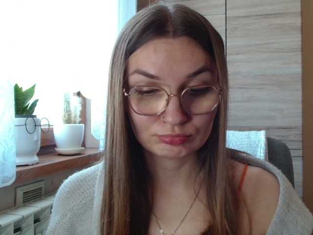 Ellyxcute, en vivo ahora en BongaCams