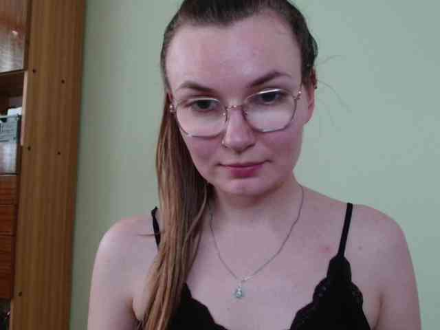 Model: Ellyxcute