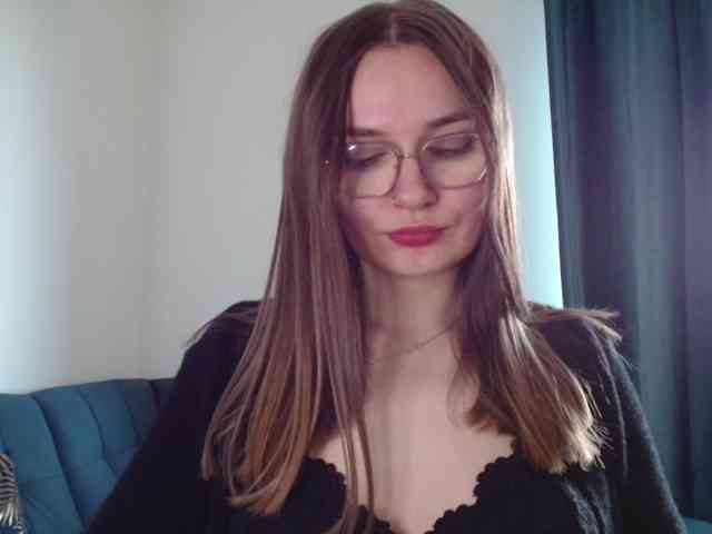 Model: Ellyxcute