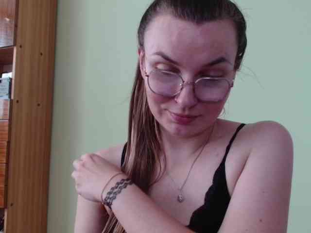 Model: Ellyxcute