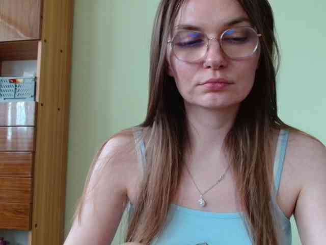 Model: Ellyxcute