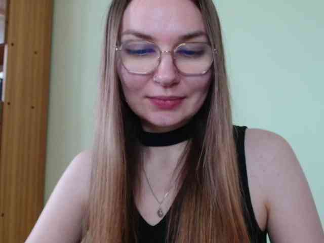 Model: Ellyxcute