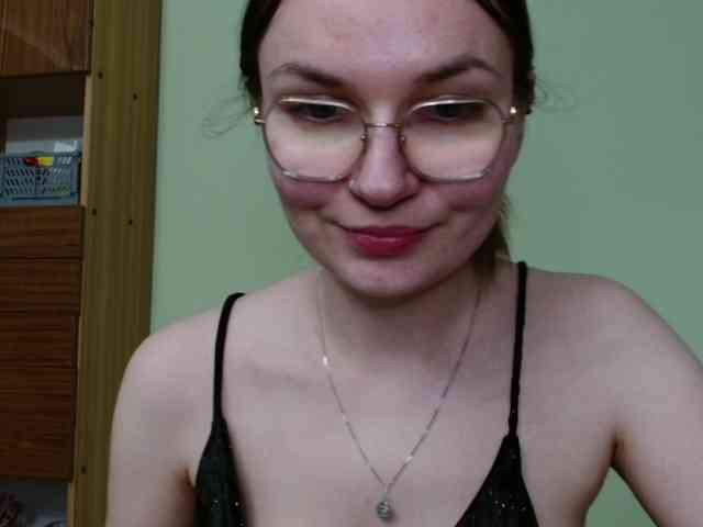 Model: Ellyxcute