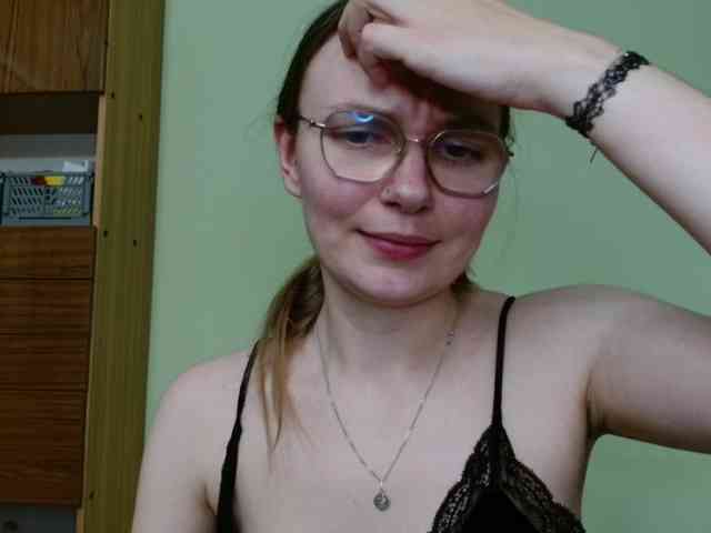 Model: Ellyxcute