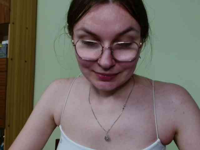 Model: Ellyxcute