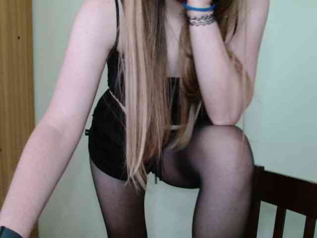 Ellyxcute webcam