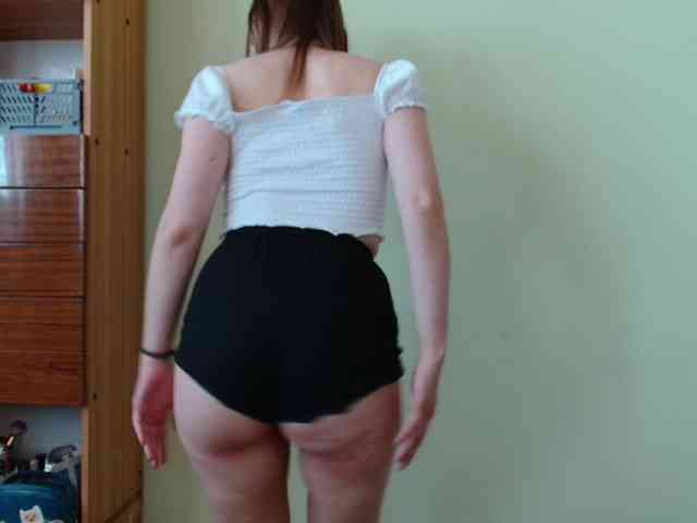 Ellyxcute webcam