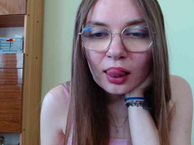 Ellyxcute webcam