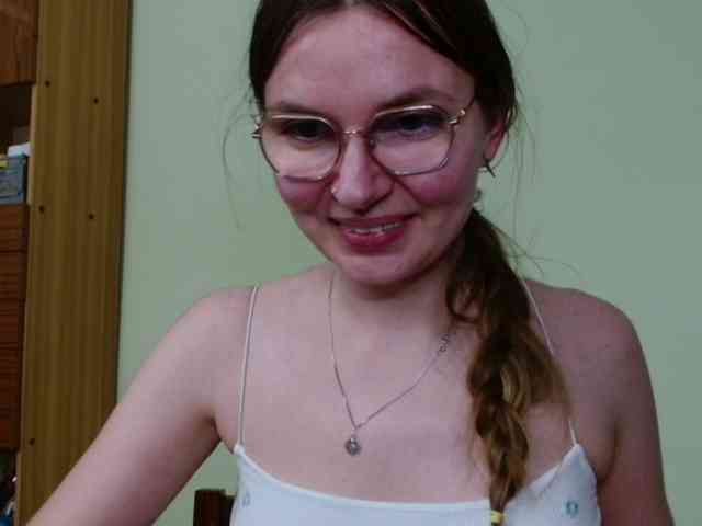 Model: Ellyxcute