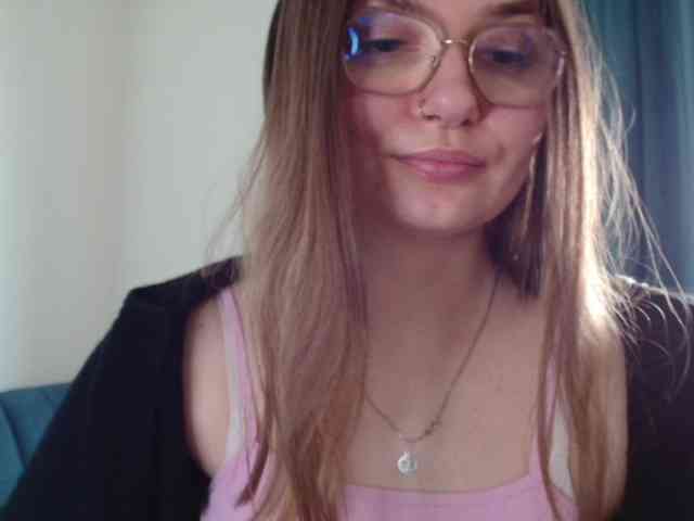Model: Ellyxcute