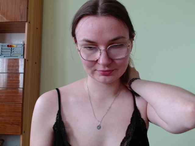 Model: Ellyxcute