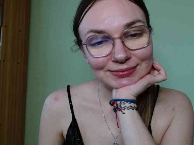 Model: Ellyxcute