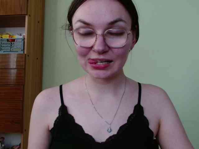 Ellyxcute webcam