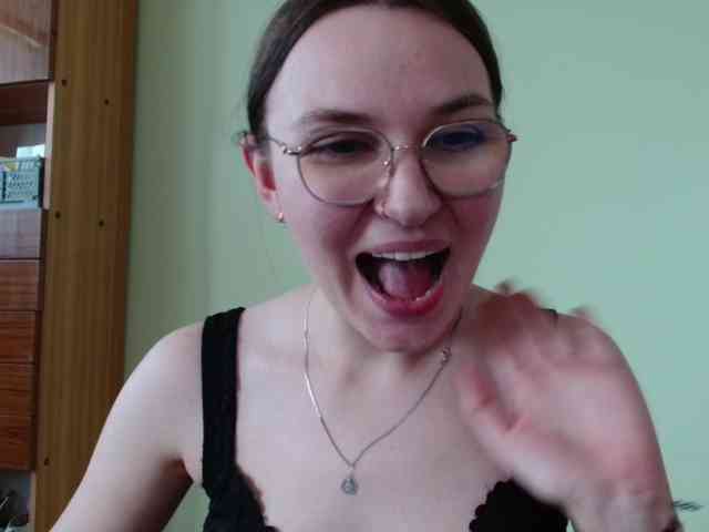 Ellyxcute webcam