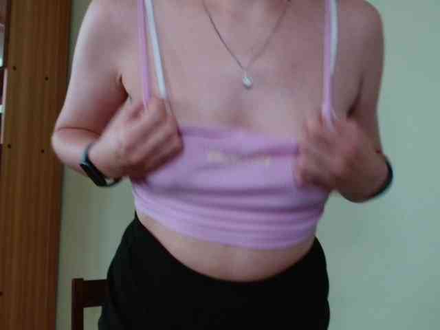 Ellyxcute webcam