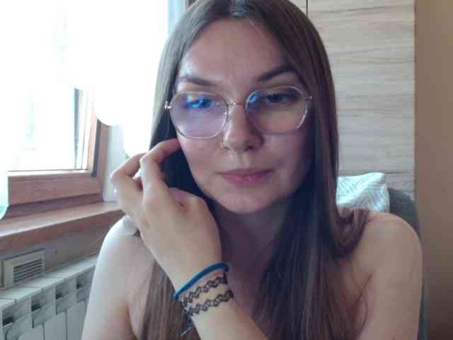 Model: Ellyxcute