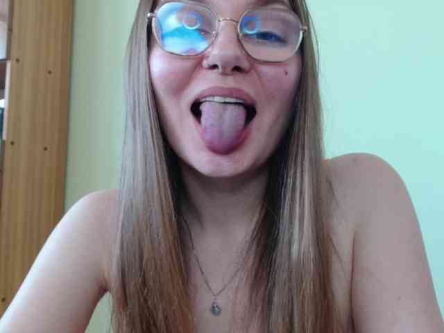 Ellyxcute webcam