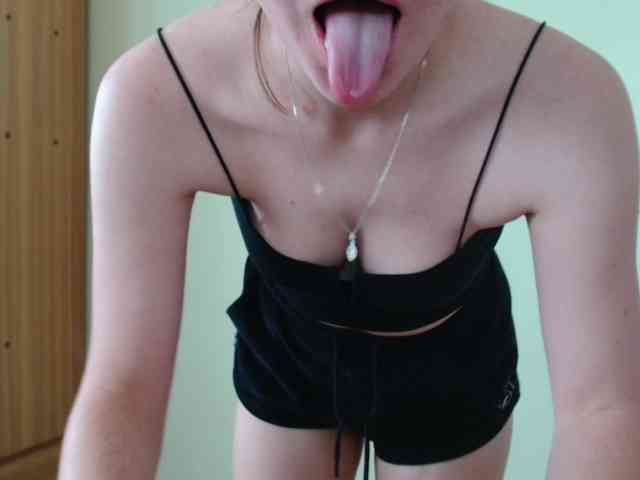 Model: Ellyxcute