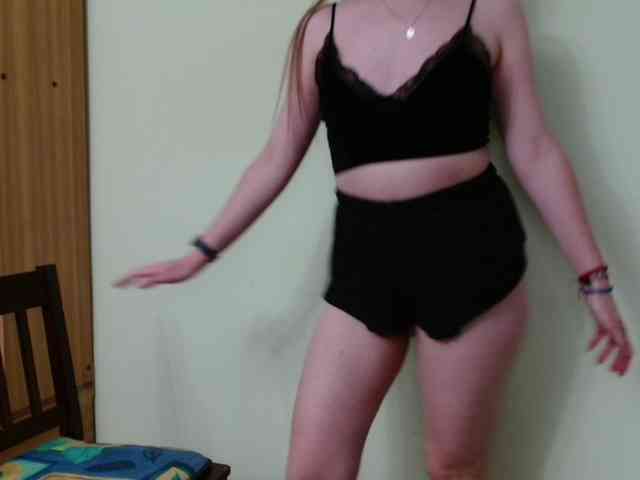 Ellyxcute webcam