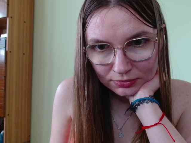 Model: Ellyxcute