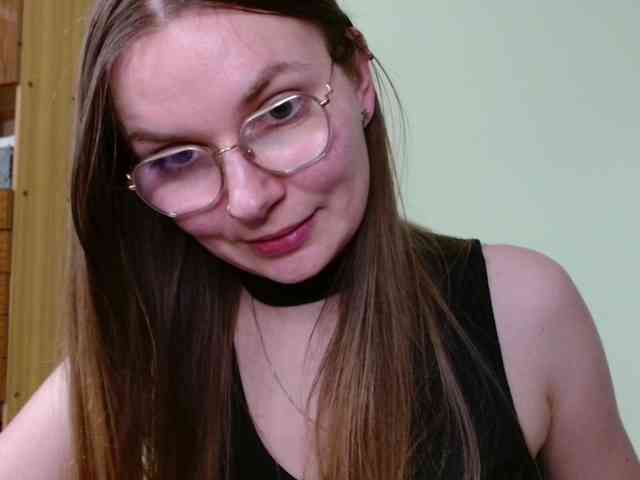 Model: Ellyxcute