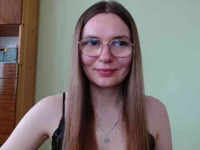 Ellyxcute webcam