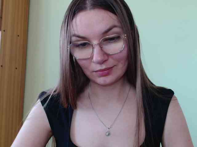 Model: Ellyxcute