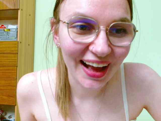Ellyxcute webcam