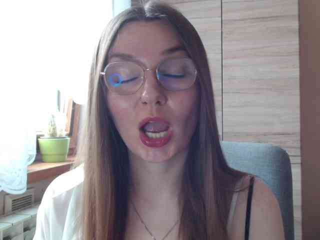 Ellyxcute webcam