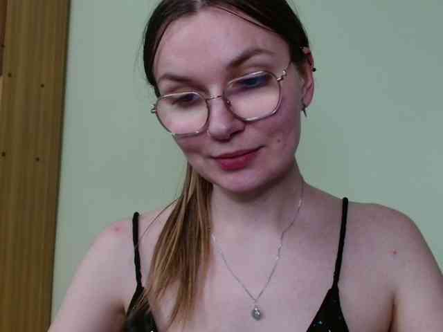 Model: Ellyxcute