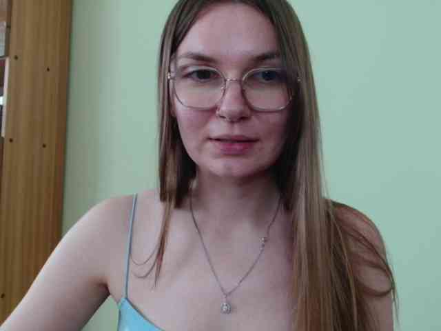 Model: Ellyxcute