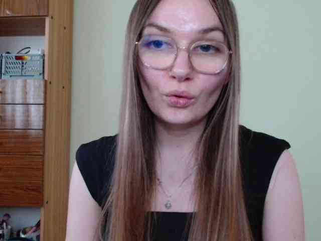 Ellyxcute webcam