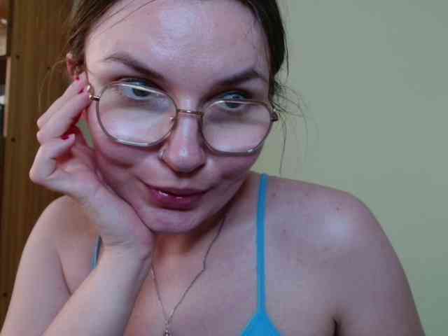 Model: Ellyxcute