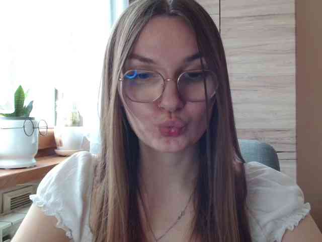 Ellyxcute webcam
